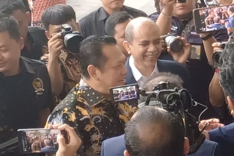 Ketua MPR RI Bambang Soesatyo saat tiba di Gedung Nasdem Tower, Jakarta Pusat, Senin (4/6/2024).