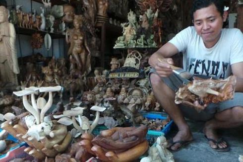 Turis di Bali Jarang Beli Suvenir lewat Pedagang Acung