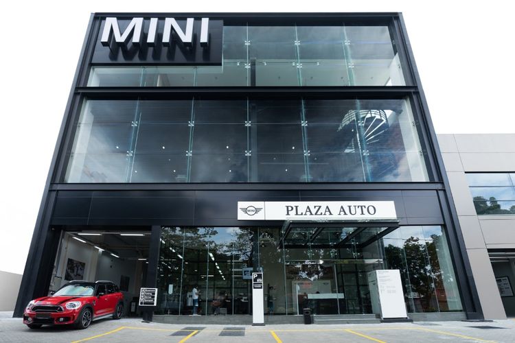MINI Indonesia bersama dengan PT Plaza Auto Raya resmikan diler MINI terbaru dan pertama di Bandung