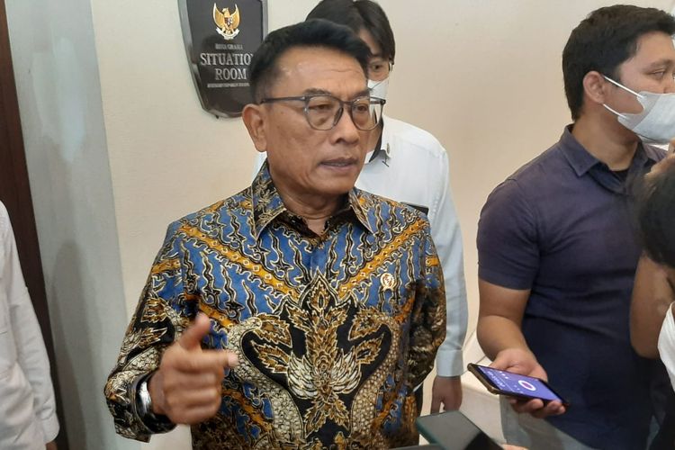 Kepala Staf Kepresidenan Moeldoko memberikan keterangan pers di Gedung Bina Graha, Kompleks Istana Kepresidenan, Jakarta, Senin (8/8/2022).