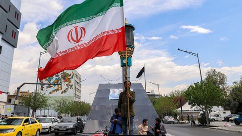 Diplomasi di Tengah Asap Perang AS-Iran