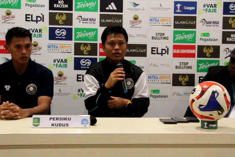 Persiku Kudus Dukung Persipura Promosi ke Super League