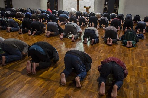 Aturan Terbaru Shalat Jumat di Jabodetabek, Jemaah Dibolehkan 50 Persen dari Kapasitas