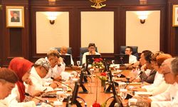 Efektifkan Pelayanan Publik, Emil Katakan Jabar Butuh Pemekaran Desa