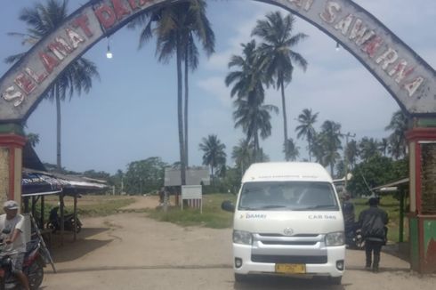 Naik Damri dari Stasiun Rangkasnitung ke Pantai Sawarna, Cuma Rp 50.000