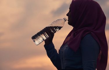 Minum obat saat puasa bisa dilakukan ketika sahur, berbuka, dan menjelang tidur.