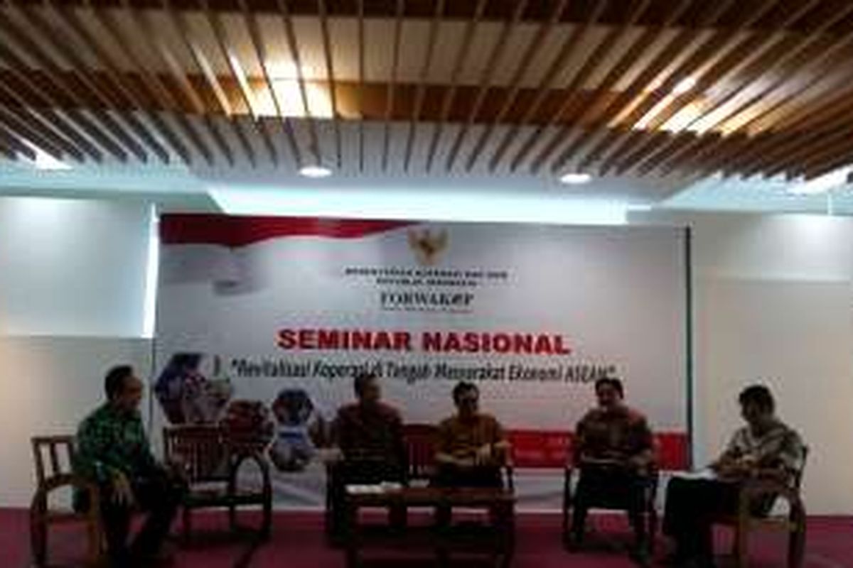 Seminar Nasional, Revitalisasi Koperasi di Tengah Masyarakat Ekonomi Asean di Semsco Jakarta, Senin (27/6/2016).