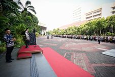 Mensos Gus Ipul Bacakan Presensi Apel Perdana, ASN yang Bolos Akan Disanksi
