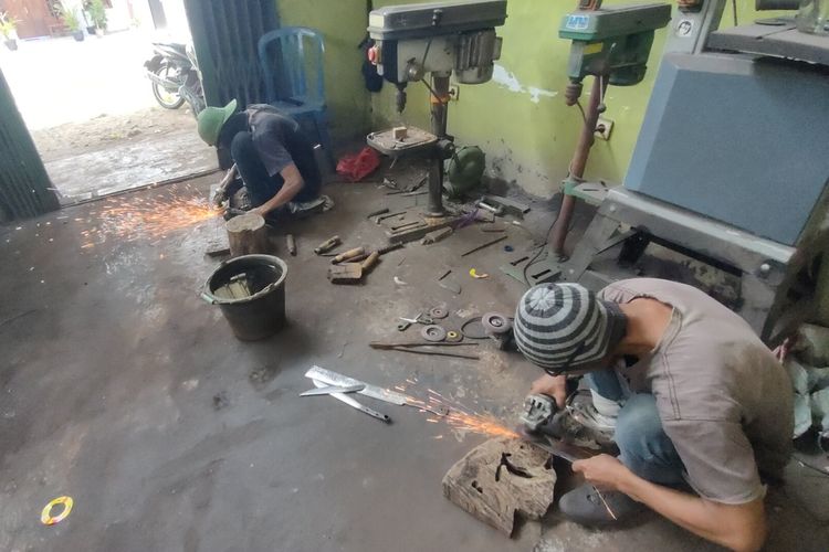 Pandai Besi Kulon Progo Raup Untung Jelang Idul Adha, Pesanan Naik Dua Kali Lipat