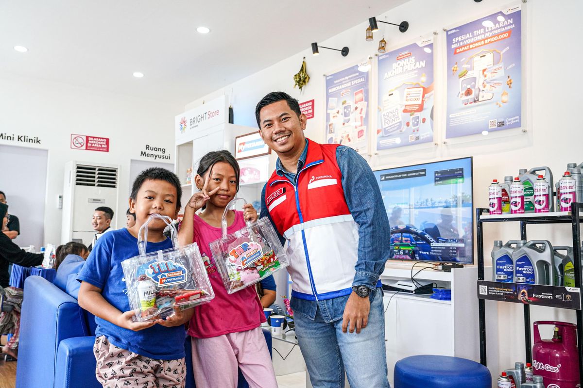 Saat anak-anak berkunjung dan istirahat di Serambi MyPertamina mendapatkan THR atau hadiah khusus.