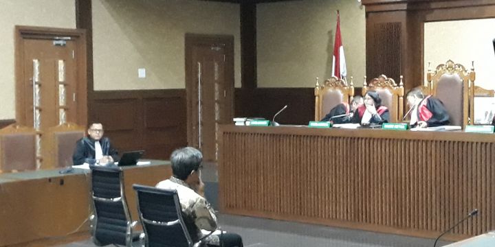 Mantan Direktur Utama PT Quadra Solutions, Anang Sugiana Sudihardjo divonis 6 tahun penjara di Pengadilan Tipikor Jakarta, Senin (30/7/2018).