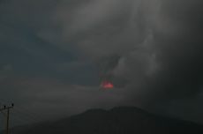 Jarak Pandang Terbatas Imbas Abu Vulkanik Gunung Lewotobi, Kapal Wisata di Labuan Bajo Diimbau Waspada