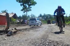 Jelajah Sepeda Lewati Jalan Rusak dan Berdebu di Jalur Trans-Sulawesi