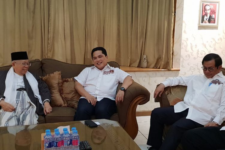 Bos Mahaka Group, Erick Thohir saat berada di Media Center Tim Kampanye Joko Widodo- Maruf Amin di Jalan Cemara (Posko Cemara), Menteng, Jakarta, Jumat (7/9/2018). 