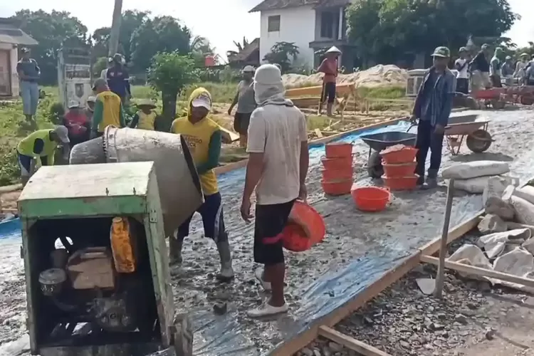 Viral Patungan Rp 100 Juta Perbaiki Jalan, Warga Kampung Muji Rahayu Siapkan Aksi Lanjutan ke Desa Lain