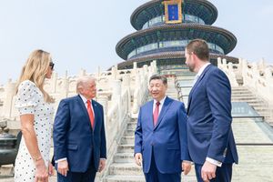 Delegasi AS Buang Barang dari China Sebelum Naik Air Force One, Ini Daftarnya