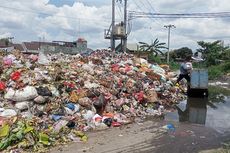 Sebulan Tak Diangkut, Sampah di Pasar Baleendah Menggunung, Pedagang dan Masyarakat Mengeluh Terganggu