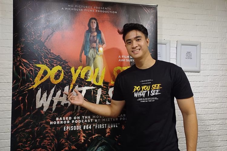 Aktor peran Yesaya Abraham dituntut menjadi seorang playboy di film Do You See What I See.