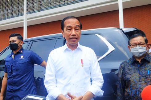 Ketika Jokowi Ingatkan Lukas Enembe Patuhi Proses Hukum di KPK...