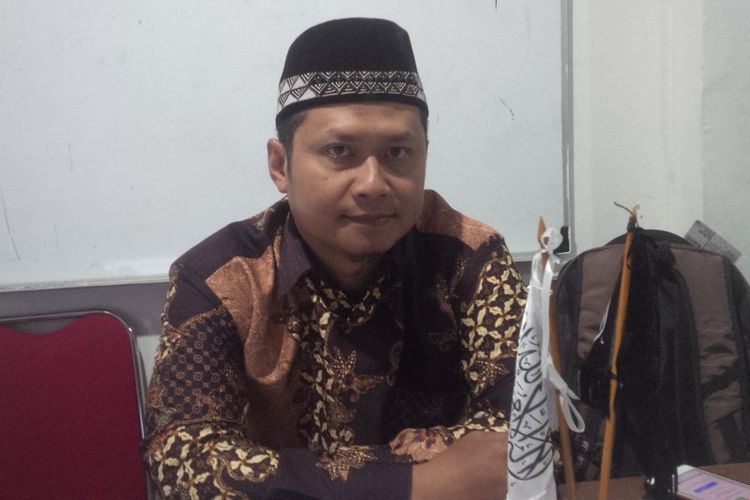 Humas HTI DPD Jawa Barat ‎Luthfi Afandi saat ditemui di kantornya, Jalan Jakarta, Kota Bandung, Selasa (9/5/2017).