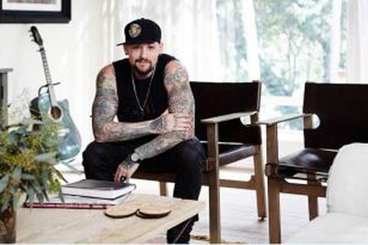 Namun, berbeda dari Kanye West, Benji Madden hanya mendesain untuk dirinya sendiri. Setidaknya, begitulah pengakuannya pada Domaine Home.
