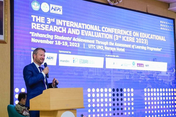 Himpunan Evaluasi Pendidikan Indonesia (HEPI) menyelenggarakan International Conference on Educational Research and Evaluation (ICERE) ke-3 di UNJ, Jakarta pada 18-19 November 2023.