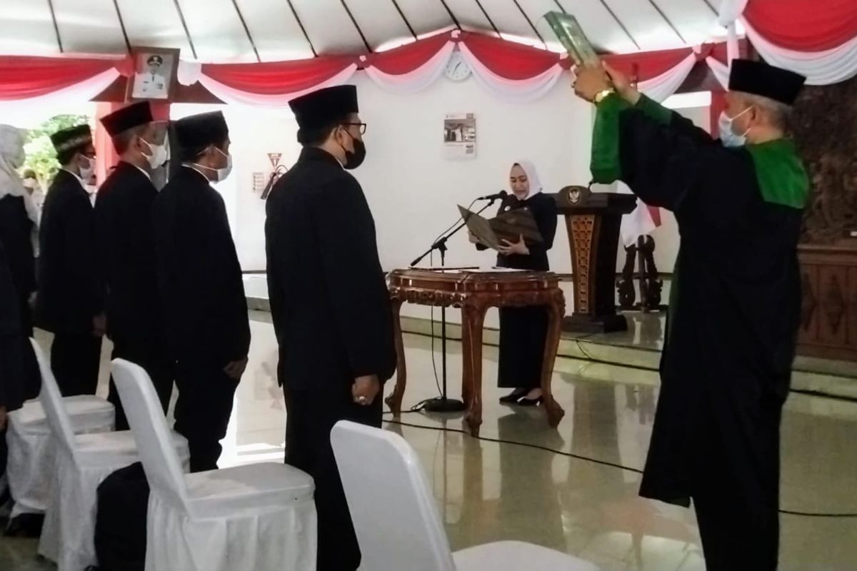 Proses pelantikan kepala SD dan para pejabat di lingkungan Pemkab Bojonegoro, Rabu (3/8/2022).