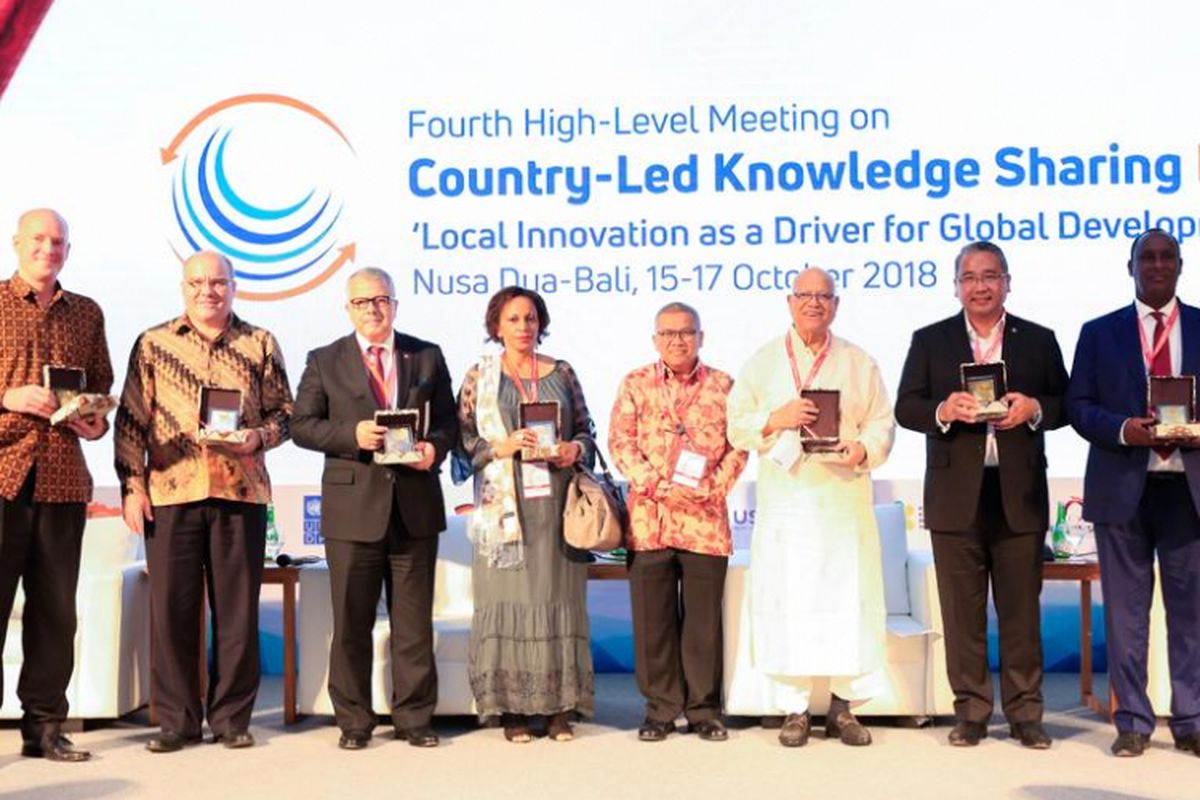 Menteri Desa, Pembangunan Daerah Tertinggal, dan Transmigrasi (Mendes PDTT), Eko Putro Sandjojo, dalam acara Fourt High-Level Meeting on Country-Led Knowledge Sharing HLM 4 ?Local Innovation as a Driver for Global Development? dengan tema Institutionalizing Knowledge Sharing: Pathways to Foster Local Innovation, di Nusa Dua Bali, Senin (15/10/2018)