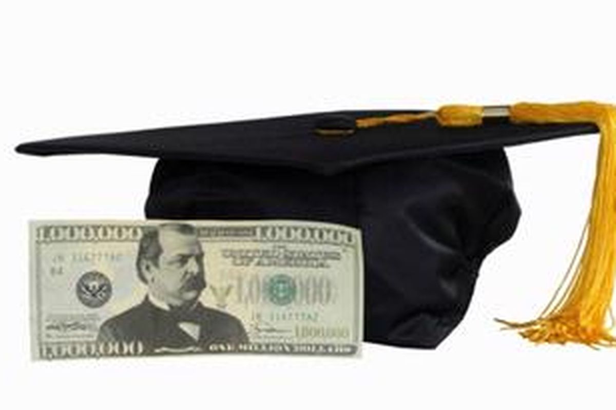 Lantaran kebutuhan dana pendidikan yang sangat besar, orangtua harus mempersiapkannya jauh hari.