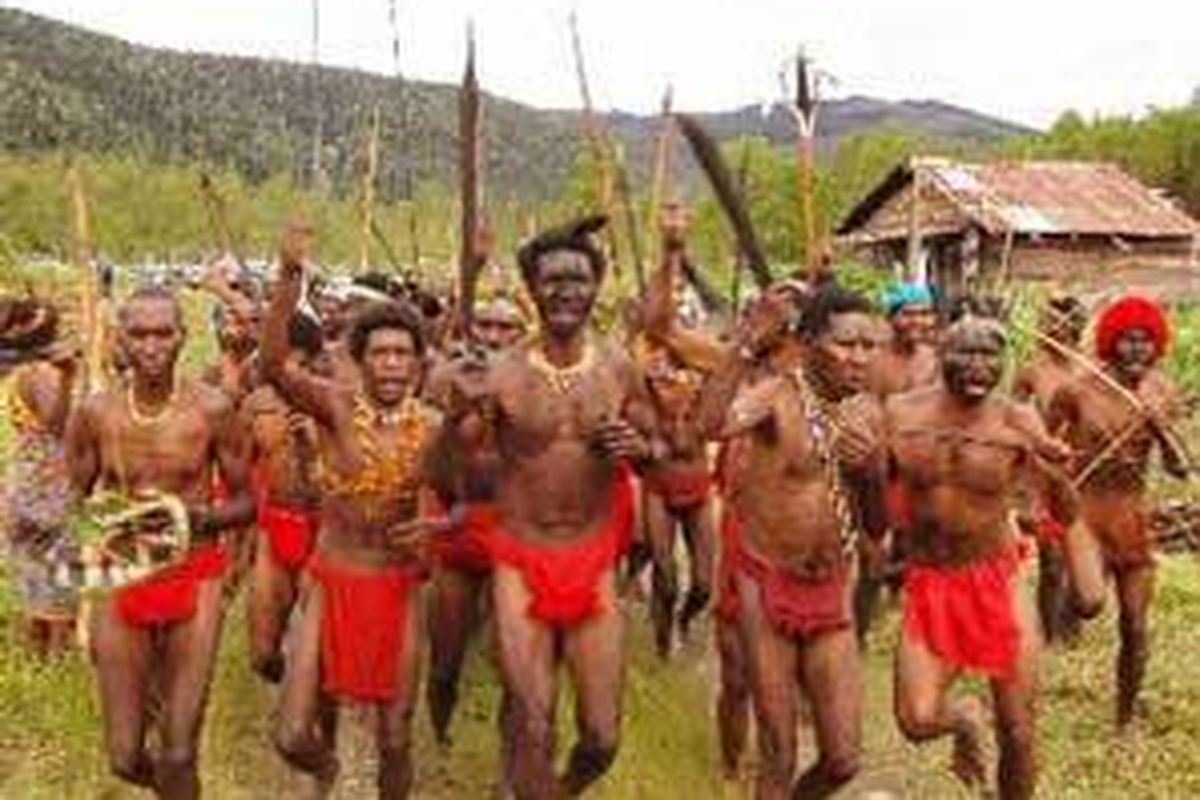 Masyarakat adat di Papua.
