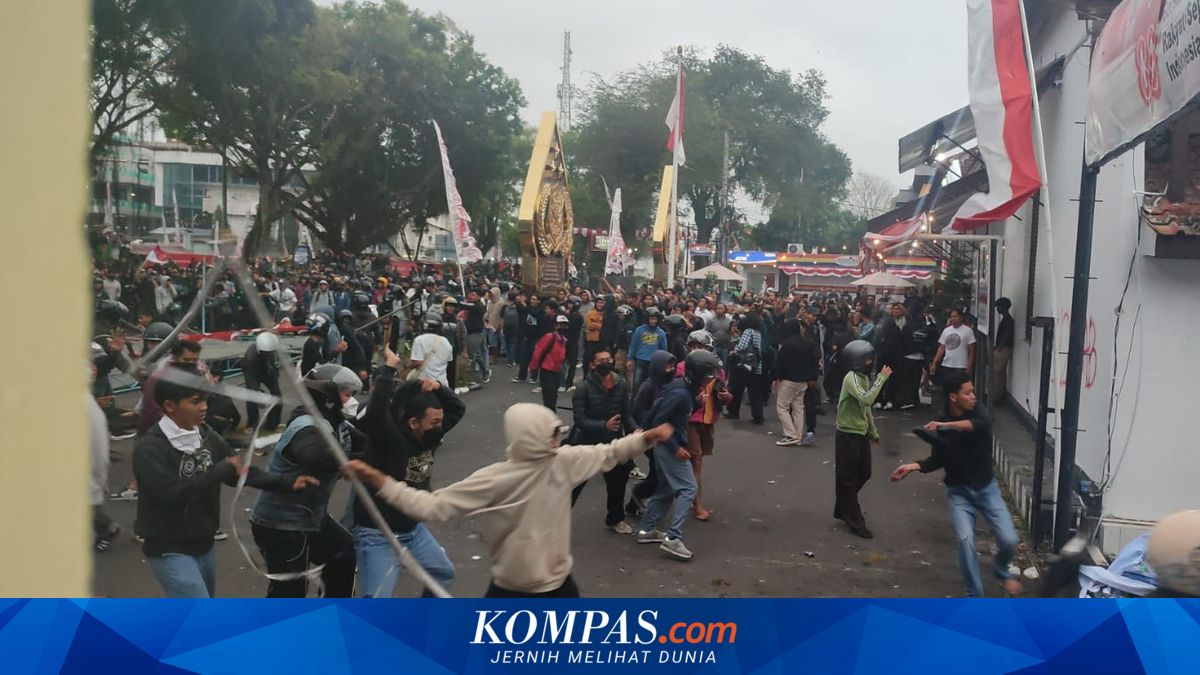 Fakta Baru Ricuh Demo di Magelang, 2 Polisi Harus Jalani Operasi
