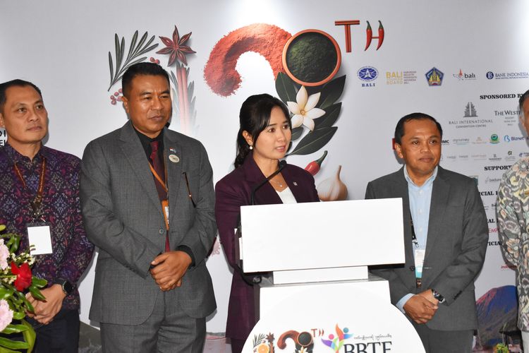 Wakil Menteri Pariwisata (Wamenpar) Ni Luh Puspa dalam konferensi pers di Bali & Beyond Travel Fair (BBTF) 2026 di Nusa Dua, Badung, Sabtu (30/5/2026).
