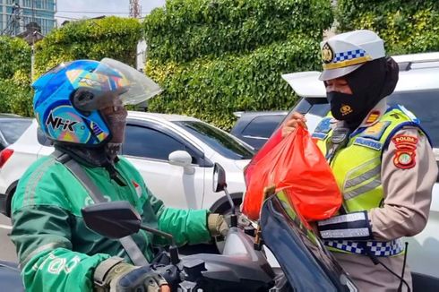 Pelanggar Operasi Zebra Tak Ditilang, Malah Dapat Sembako hingga Hand Sanitizer