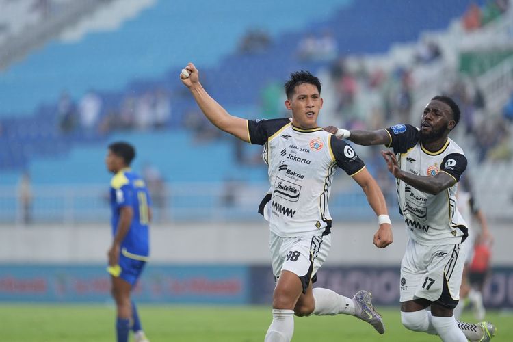 Eksel Runtukahu Siap Bersaing untuk Satu Tempat di Timnas Indonesia