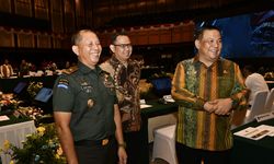 Antisipasi Karhutla, Pj Gubernur Riau Minta Bantuan Helikopter dan Pesawat dari Berbagai Pihak