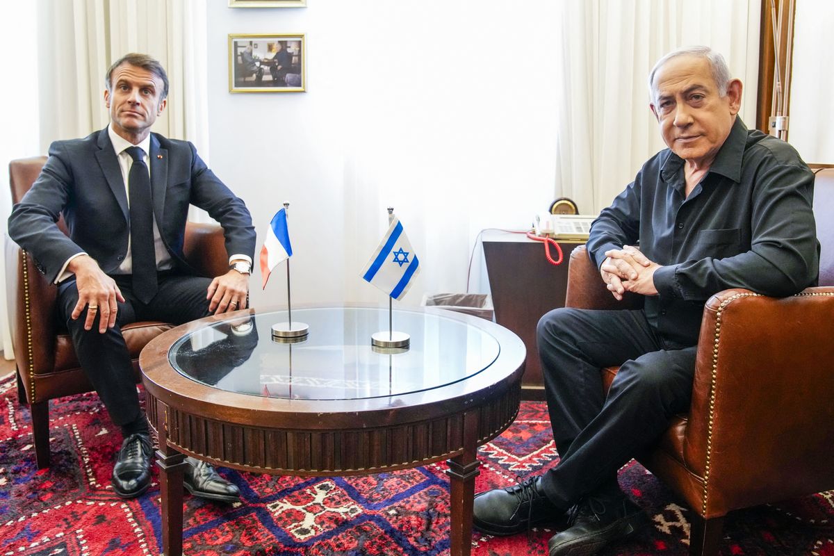 PM Israel Benjamin Netanyahu mengirim surat protes pada Presiden Perancis Emmanuel Macron sebagai respons atas rencana Perancis mengakui Negara Palestina dalam Sidang PBB pada September mendatang.