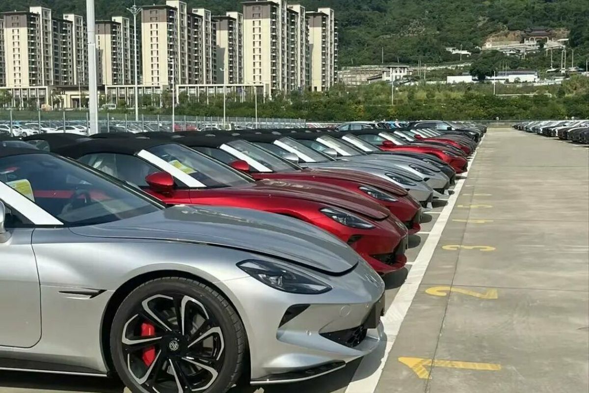 Sedan listrik MG Cyberster sudah mulai diproduksi secara massal di China