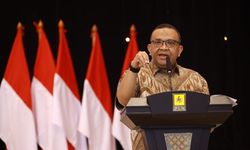 Wamenaker Apresiasi Penandatanganan PKB Serikat Pekerja PLN