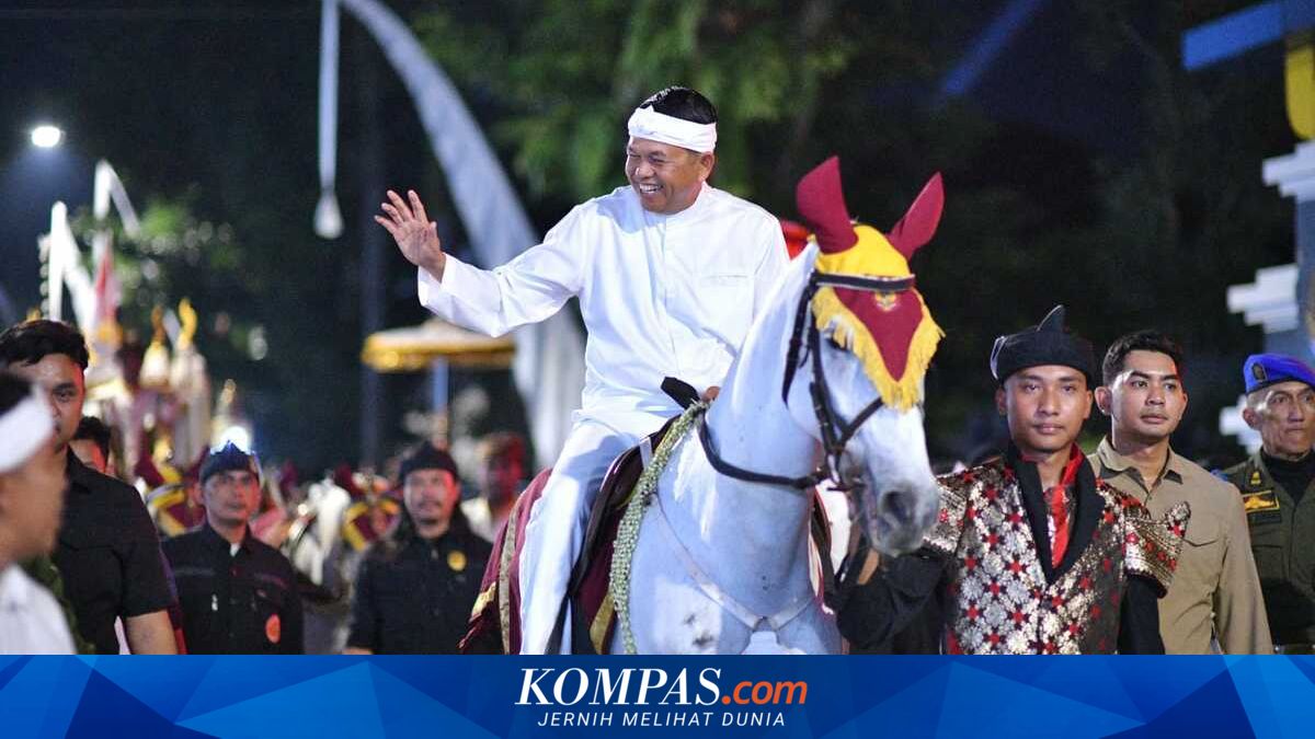 Tak Lagi Pakai Jeep, Dedi Mulyadi Bawa Mahkota Binokasih Keliling Jabar Lewat Kirab Budaya ~WR

Klik untuk baca: