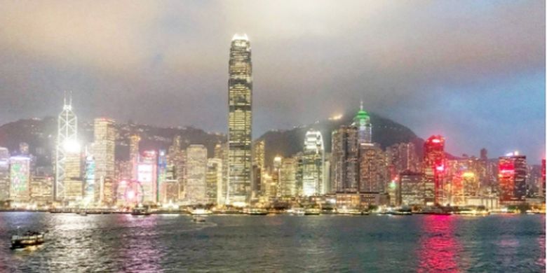 Panorama citylights dan Hong Kong Skyline.