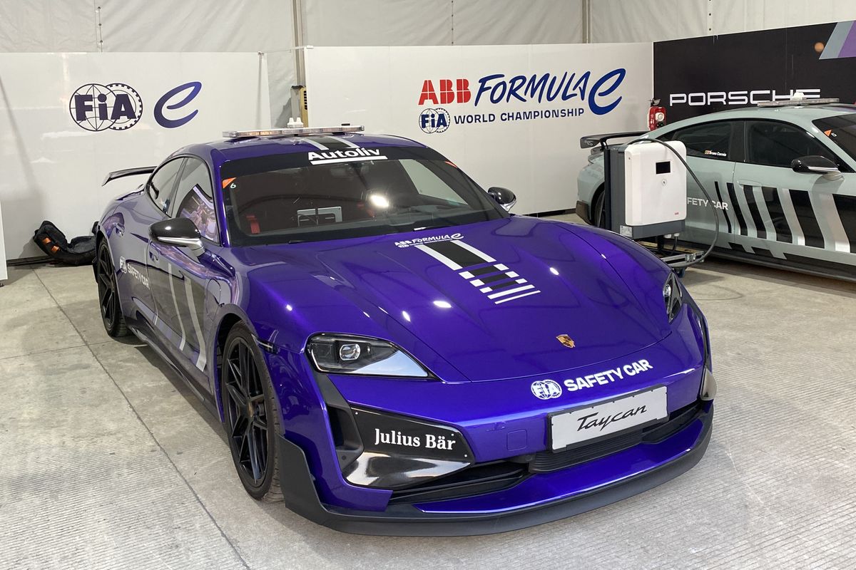 Safety car Formula E