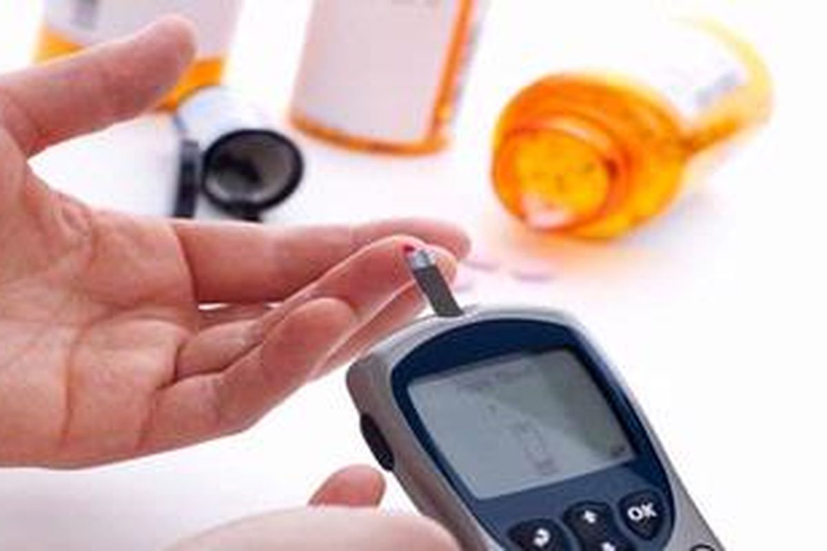 Cek kadar gula darah secara berkala.