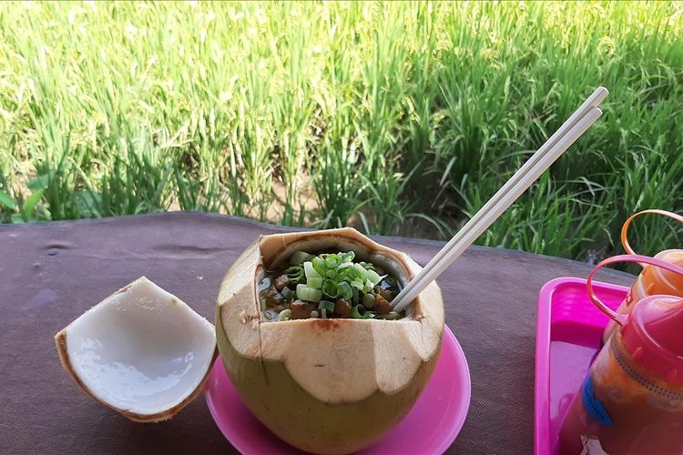 Mie ayam klamud di Bantul, DI Yogyakarta.