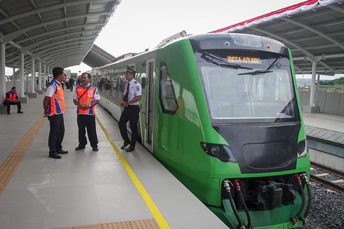 Mengintip Mewahnya Jeroan Kereta Bandara Adi Soemarmo Solo