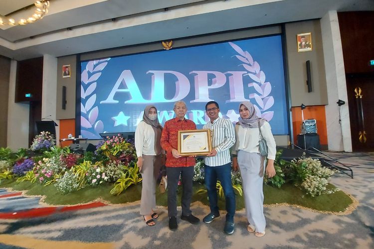 Dana Pensiun Pegawai Universitas Muhammadiyah Prof Dr HAMKA (Dapen Uhamka) mendapat penghargaan dari Asosiasi Dana Pensiun Indonesia (ADPI) Award 2021 pada 12 Oktober 2022 di Jawa Barat.