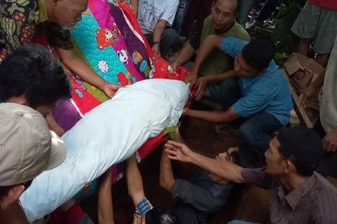 Siswi SMP di OKU yang Dibunuh dan Diperkosa Dimakamkan, Kepsek : Murid Pendiam dan Rajin