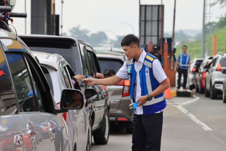 Diskon tarif tol sebesar 20 persen mulai berlaku di Tol Trans Jawa.
