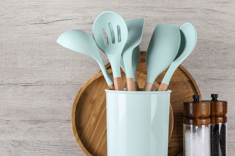 Ilustrasi peralatan masak silikon.
