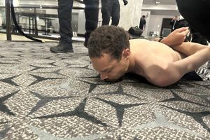 Tersangka Penembakan Jamuan Trump Disebut Incar Pejabat Pemerintah AS