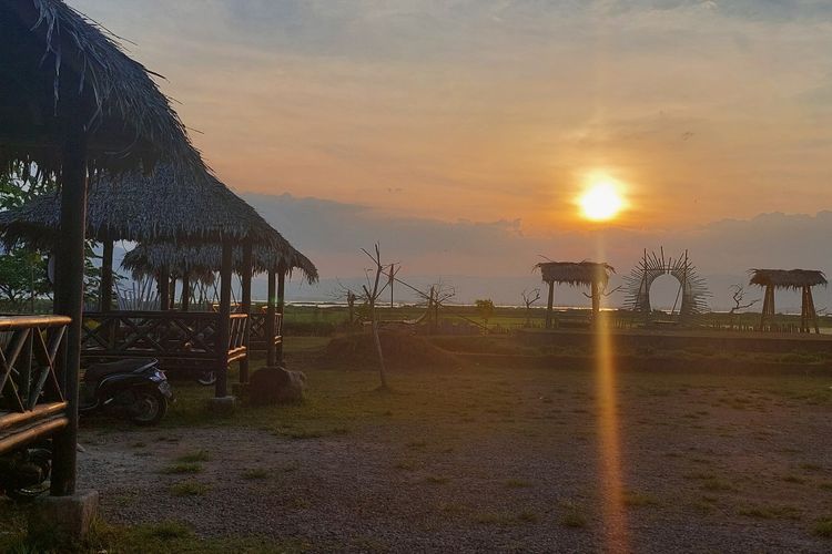 Suasana sore di Daringan Kesongo Kultur sangat cocok ditemani menu makanan tradisional